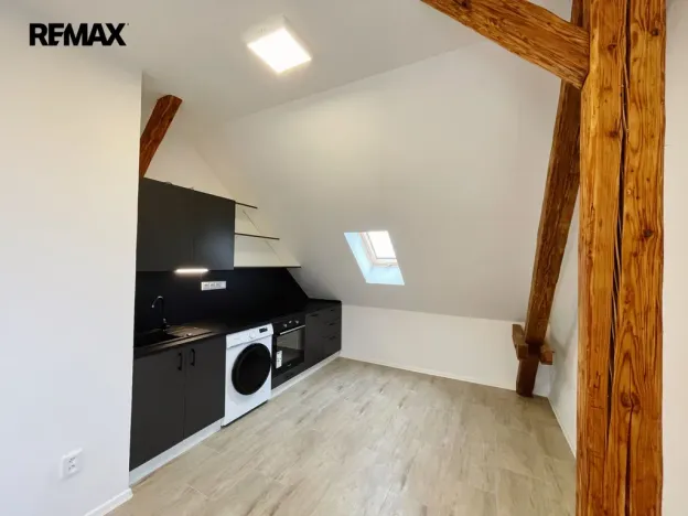 Prodej činžovního domu, Lety, 550 m2
