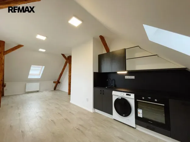 Prodej činžovního domu, Lety, 550 m2