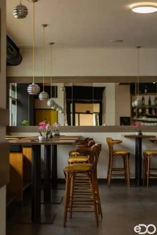 Pronájem restaurace, Pardubice, nábřeží Závodu míru, 100 m2