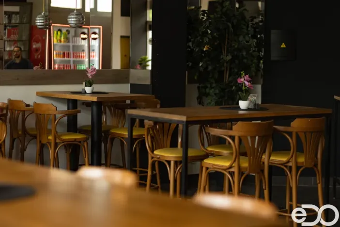 Pronájem restaurace, Pardubice, nábřeží Závodu míru, 100 m2
