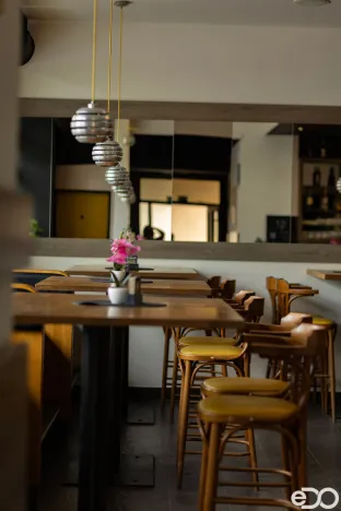 Pronájem restaurace, Pardubice, nábřeží Závodu míru, 100 m2