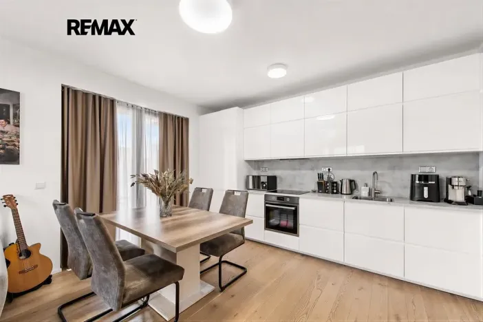 Pronájem bytu 2+kk, Praha - Strašnice, Ramonova, 58 m2