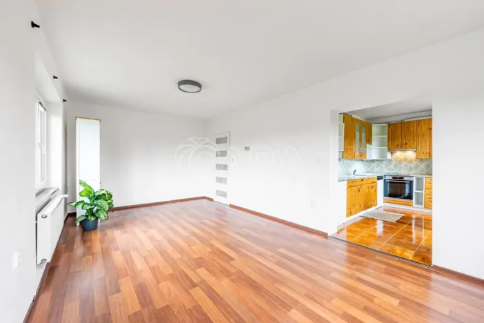 Prodej bytu 3+1, Osek, 72 m2