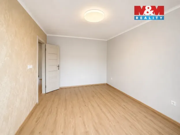 Prodej bytu 2+1, Ústí nad Labem - Bukov, Dukelských hrdinů, 52 m2