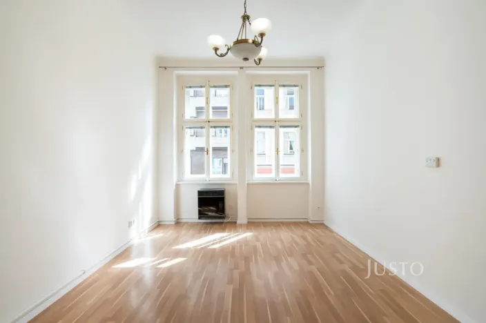 Pronájem bytu 2+kk, Praha, Americká, 46 m2