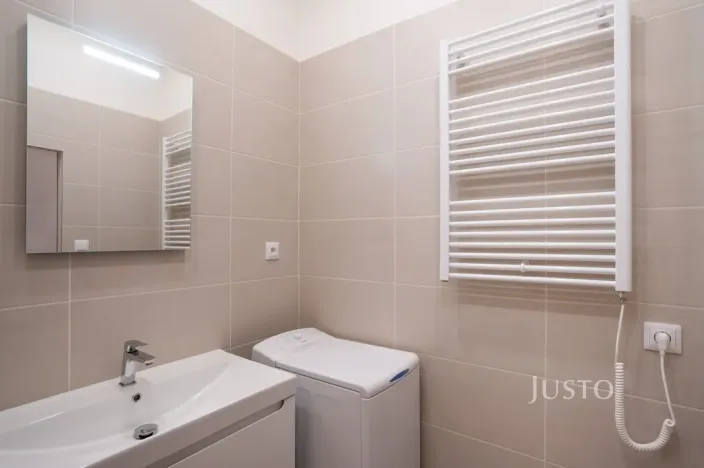 Pronájem bytu 2+kk, Praha, Americká, 46 m2