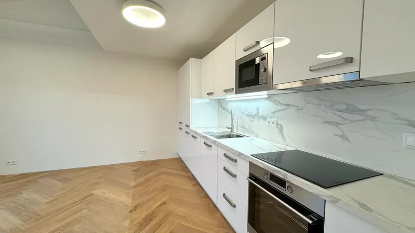 Pronájem bytu 1+kk, Brno, Březinova, 42 m2
