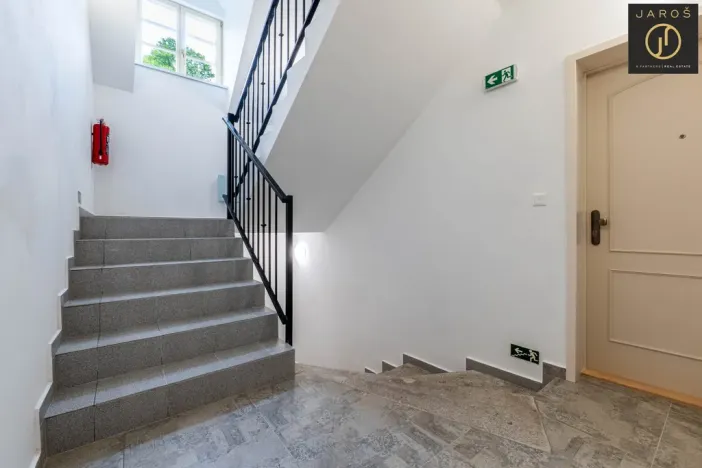 Prodej bytu 2+kk, Jáchymov, náměstí Republiky, 34 m2