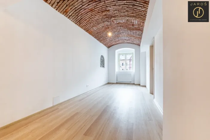 Prodej bytu 2+kk, Jáchymov, náměstí Republiky, 67 m2