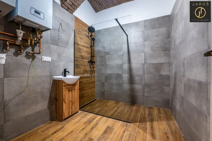 Prodej bytu 2+kk, Jáchymov, náměstí Republiky, 67 m2