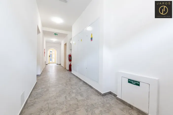 Prodej bytu 2+kk, Jáchymov, náměstí Republiky, 67 m2