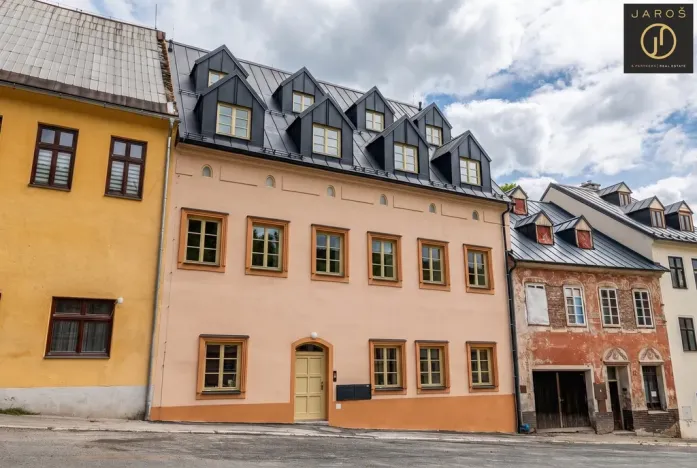 Prodej bytu 2+kk, Jáchymov, náměstí Republiky, 51 m2