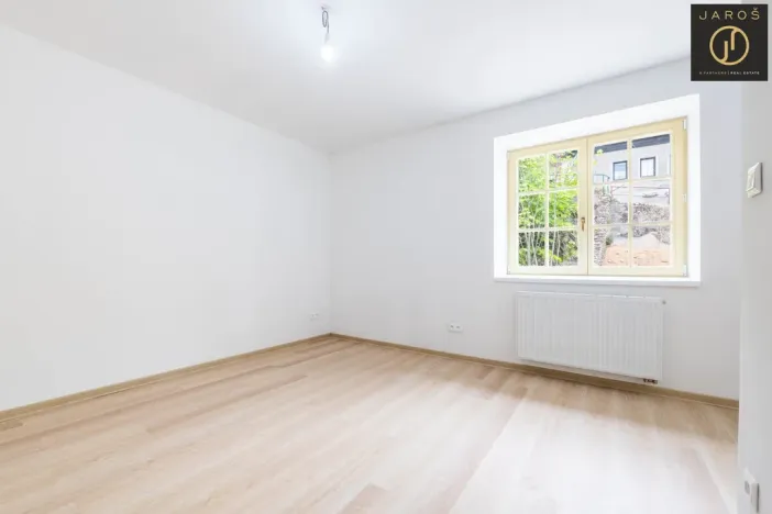 Prodej bytu 2+kk, Jáchymov, náměstí Republiky, 43 m2