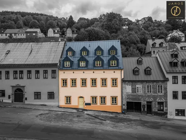 Prodej bytu 2+kk, Jáchymov, náměstí Republiky, 43 m2