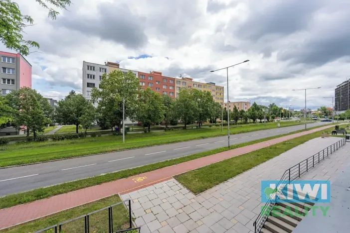 Pronájem obchodního prostoru, Ostrava, Výškovická, 81 m2