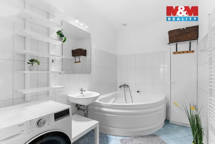 Prodej bytu 3+kk, Milovice - Mladá, Rakouská, 93 m2