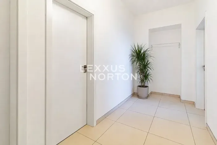 Pronájem bytu 2+kk, Praha - Žižkov, Žižkovo náměstí, 61 m2