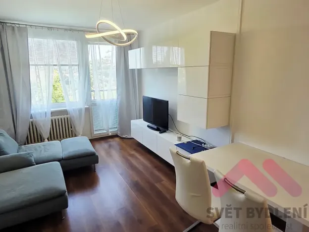 Pronájem bytu 2+kk, Praha - Kobylisy, Kaňkovského, 44 m2