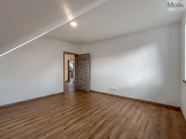 Pronájem rodinného domu, Dubí, Zahradní, 160 m2