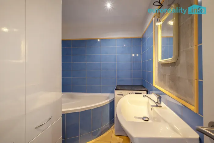 Prodej bytu 3+1, Velká Hleďsebe, Havlíčkova, 68 m2