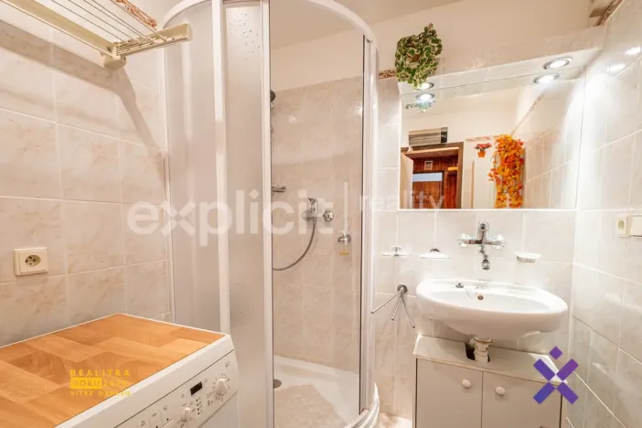 Prodej bytu 2+1, Zlín, Mokrá I, 61 m2