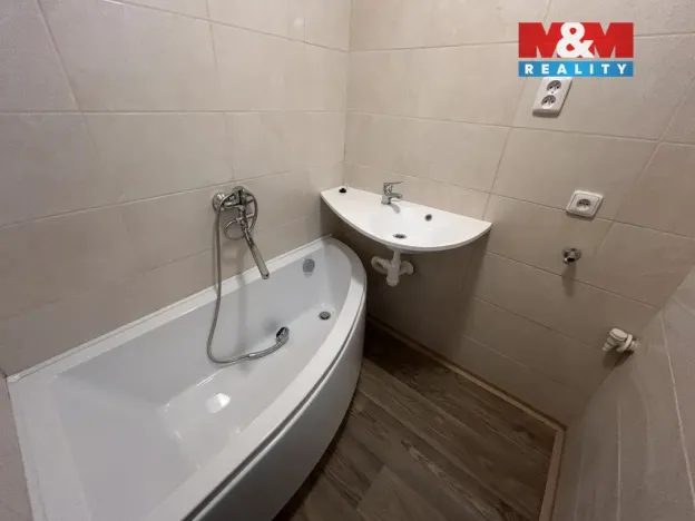 Pronájem bytu 3+1, Most, Albrechtická, 75 m2