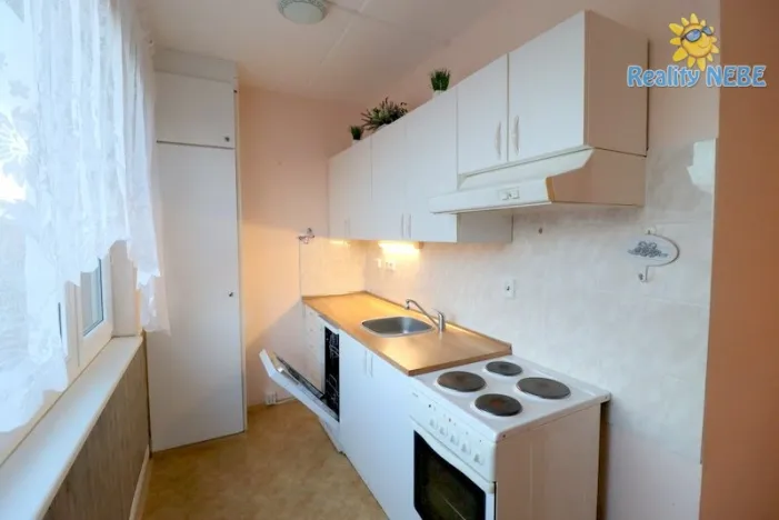 Pronájem bytu 1+kk, Milovice - Mladá, Průběžná, 40 m2