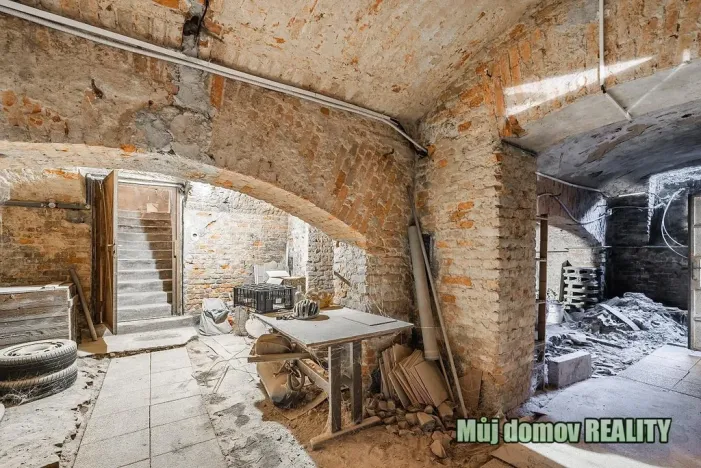 Pronájem skladu, Praha - Vysočany, Sokolovská, 120 m2