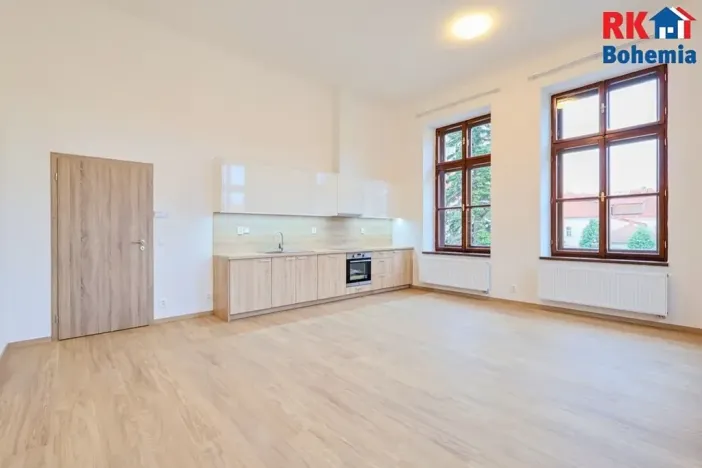 Pronájem bytu 1+kk, Český Brod, nám. Arnošta z Pardubic, 40 m2
