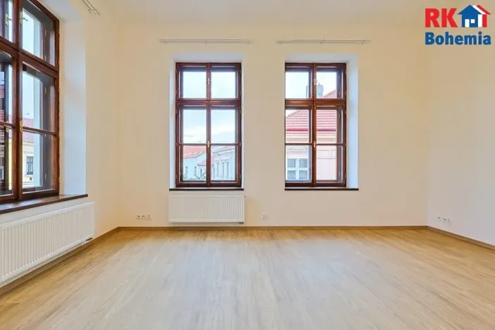 Pronájem bytu 1+kk, Český Brod, nám. Arnošta z Pardubic, 40 m2