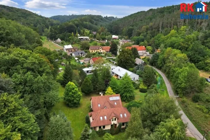 Prodej rodinného domu, Hrdlořezy, 400 m2