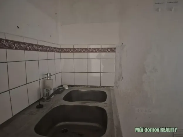 Pronájem výrobních prostor, Praha - Běchovice, Podnikatelská, 595 m2