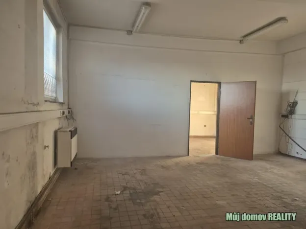 Pronájem výrobních prostor, Praha - Běchovice, Podnikatelská, 595 m2
