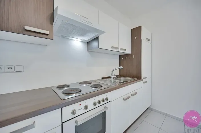 Pronájem bytu 2+kk, Olomouc, Dukelská, 47 m2
