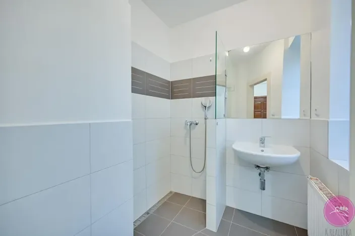 Pronájem bytu 2+kk, Olomouc, Dukelská, 47 m2