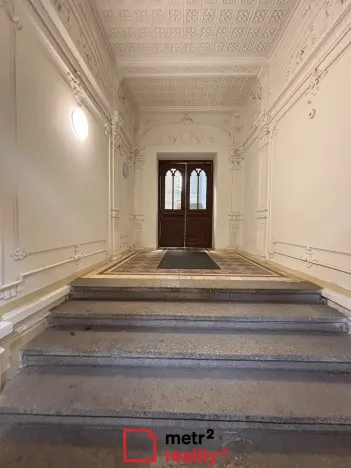 Pronájem bytu 1+kk, Olomouc, Dobrovského, 50 m2