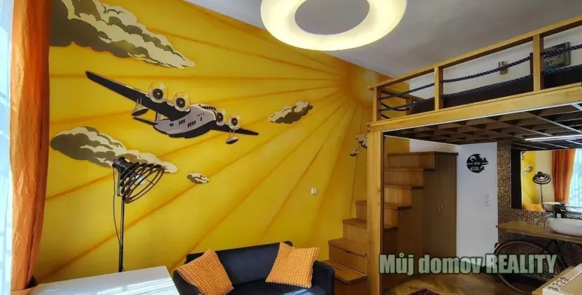 Pronájem bytu 1+kk, Praha - Nové Město, Hálkova, 31 m2