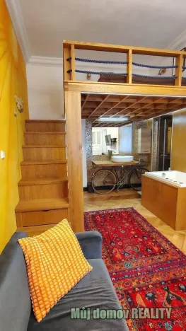 Pronájem bytu 1+kk, Praha - Nové Město, Hálkova, 31 m2