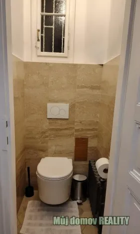 Pronájem bytu 1+kk, Praha - Nové Město, Hálkova, 31 m2