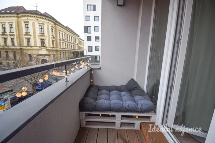 Pronájem bytu 1+kk, Brno - Zábrdovice, Přadlácká, 28 m2