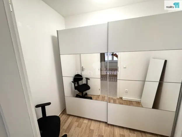 Pronájem bytu 2+kk, Praha - Jinonice, U kříže, 63 m2