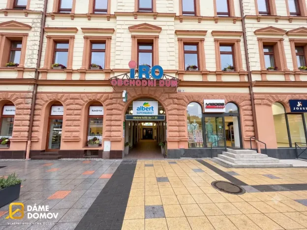 Pronájem obchodního prostoru, Hodonín, Masarykovo nám., 20 m2
