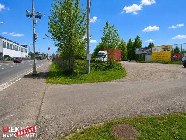 Prodej komerčního pozemku, Hradec Králové, Zahrádkářská, 11327 m2