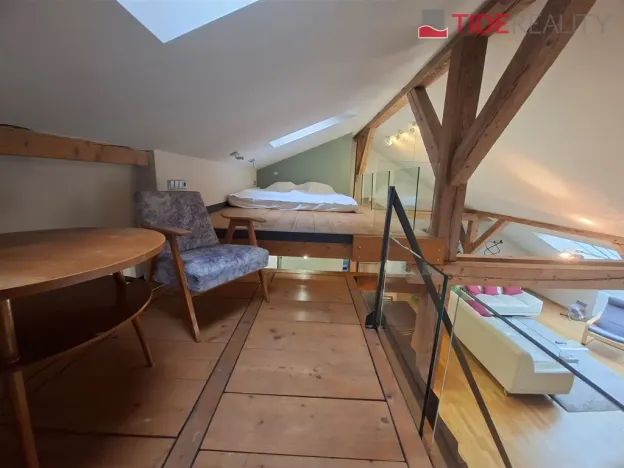 Pronájem bytu 2+kk, Praha, Šeříková, 114 m2