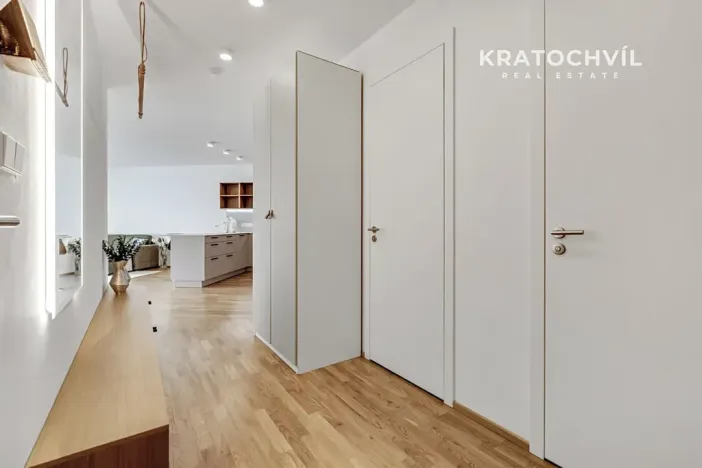 Prodej bytu 2+kk, Praha - Smíchov, Grafická, 70 m2