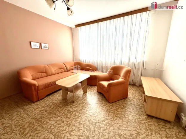 Pronájem bytu 1+1, Uherské Hradiště - Mařatice, Sadová, 38 m2