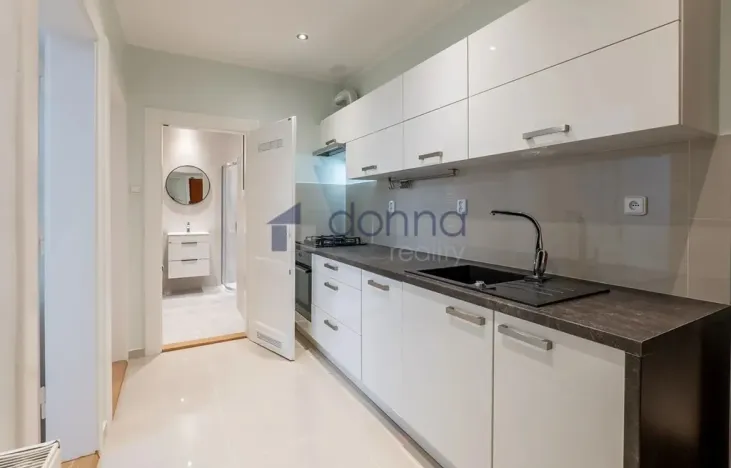 Pronájem bytu 2+kk, Praha, V Horkách, 51 m2