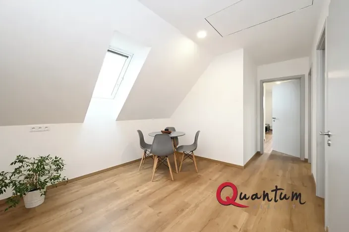 Pronájem rodinného domu, Praha - Holyně, Za Knotkem, 79 m2