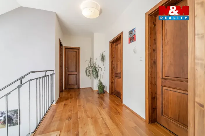 Prodej rodinného domu, Mořina, 240 m2
