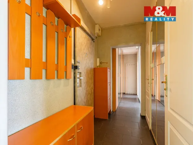 Prodej bytu 3+1, Praha - Kobylisy, Košťálkova, 66 m2